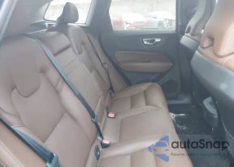2019 Volvo Xc60 T5 Momentum из США, поврежденный, VIN LYV102RK3KB238662